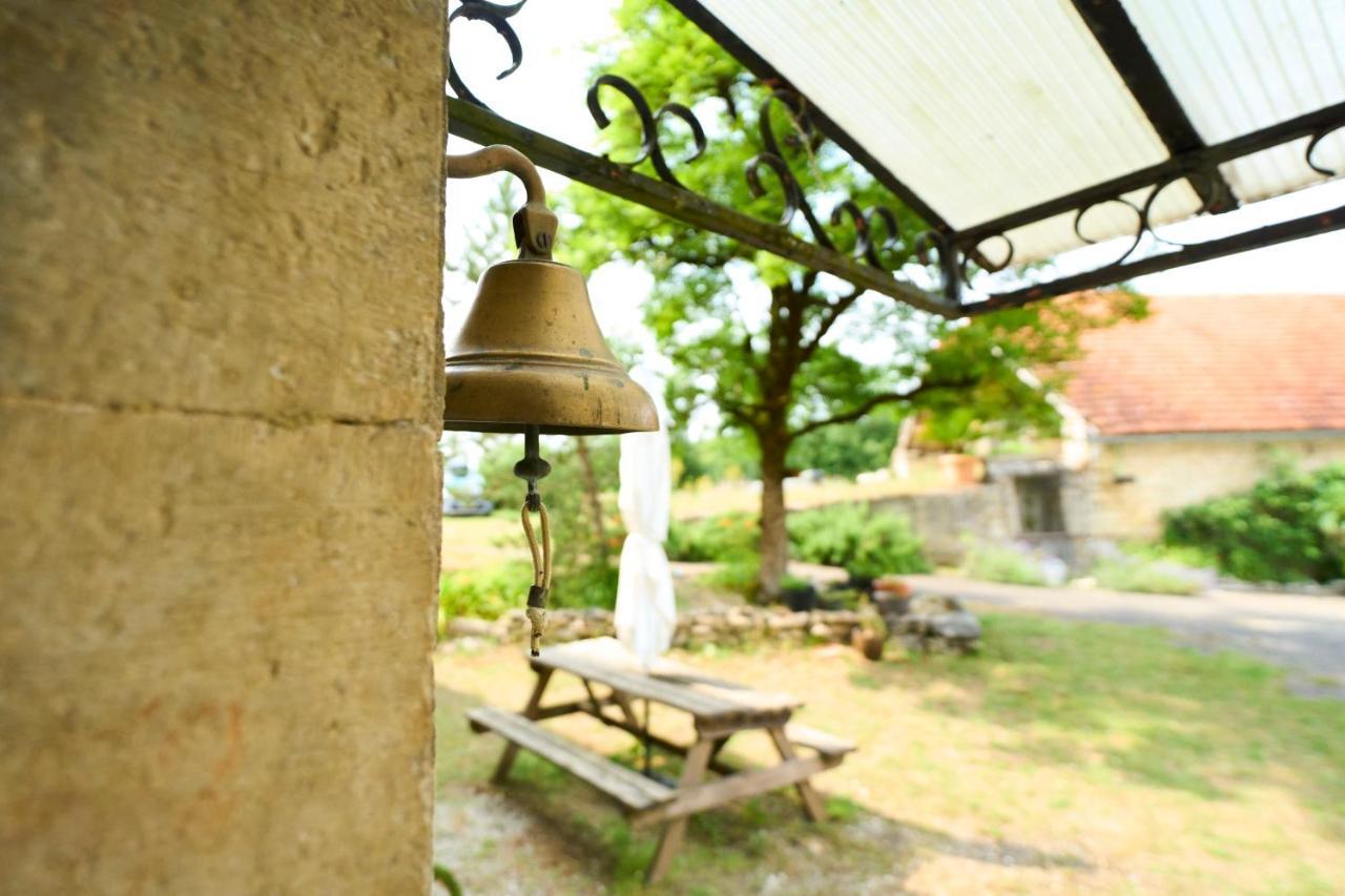 La Ferme De Roquedure Otel Montfaucon  Dış mekan fotoğraf